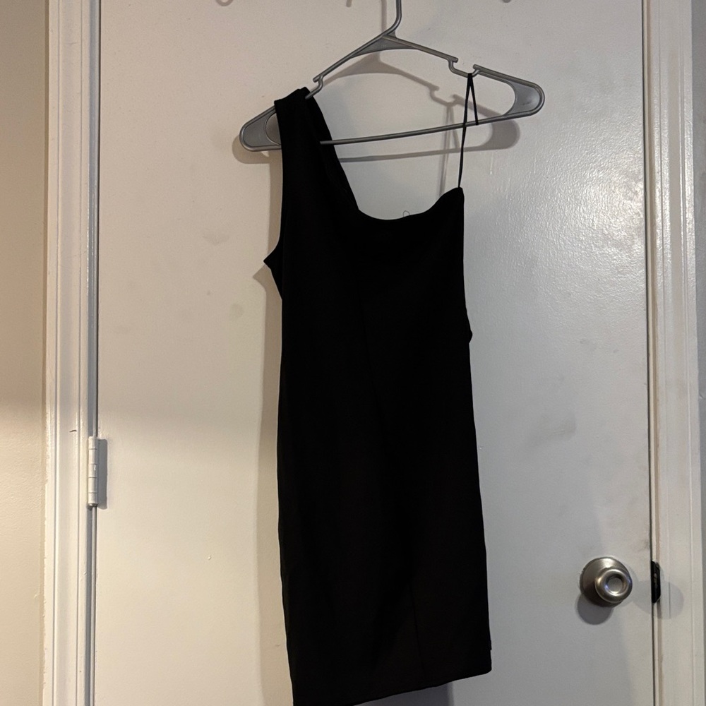Jump Elegant Black One-Shoulder Dress - Picture 3 of 3